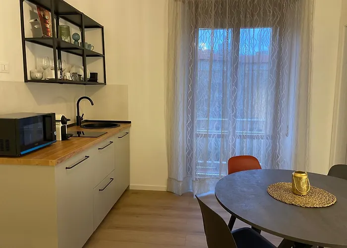 아파트 Casa Cleo - Accogliente Per 2 Persone 베로나